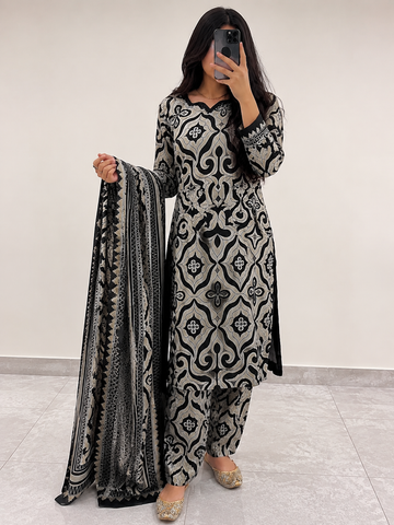 Sia 3 piece printed suit